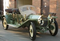 04-Locomobile