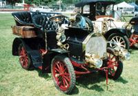 04-Locomobile